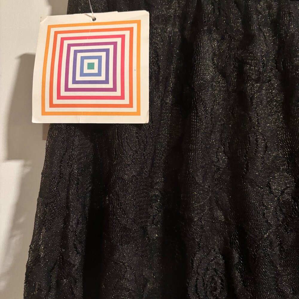 LulaRoe Black Lace Lucy skirt Size: Medium - Picture 9 of 11